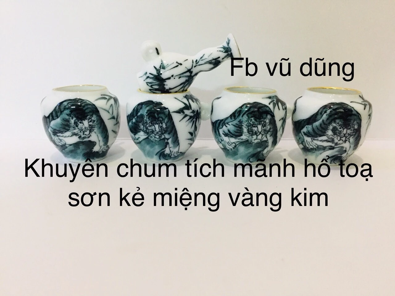 cóng khuyên chum vẽ tích mãnh hổ tọa sơn kẻ miệng vàng kim