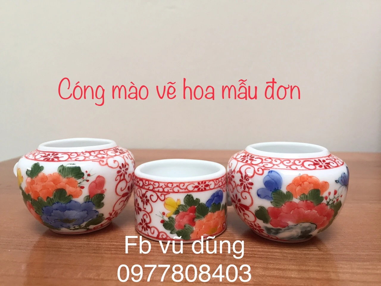 cóng mào vẽ mẫu đơn ren đỏ