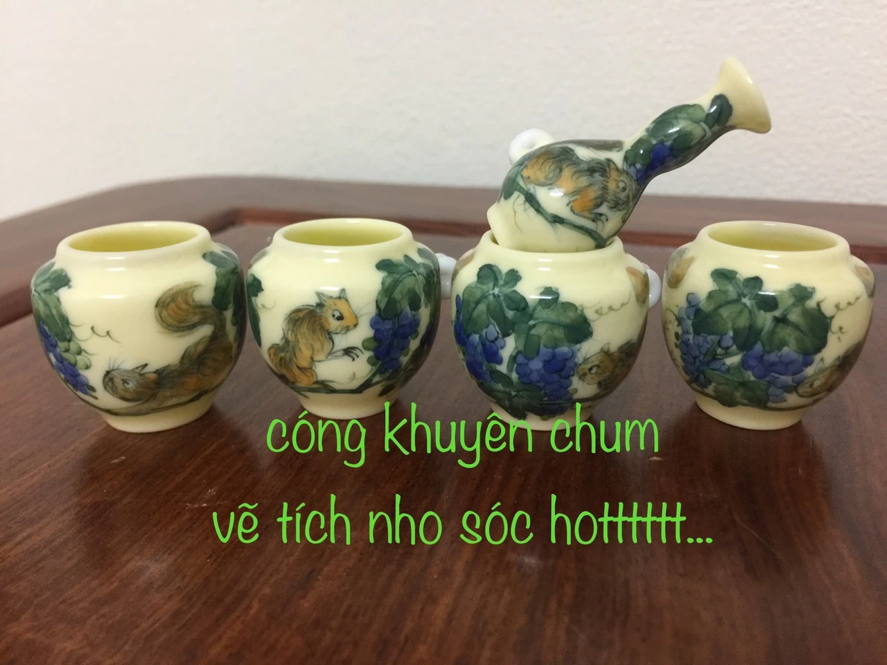 cóng khuyên chum vẽ tích nho sóc