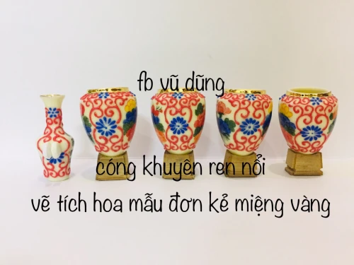 cóng khuyên đạn ren nổi vẽ tích hoa mẫu đơn kẻ miệng vàng kim